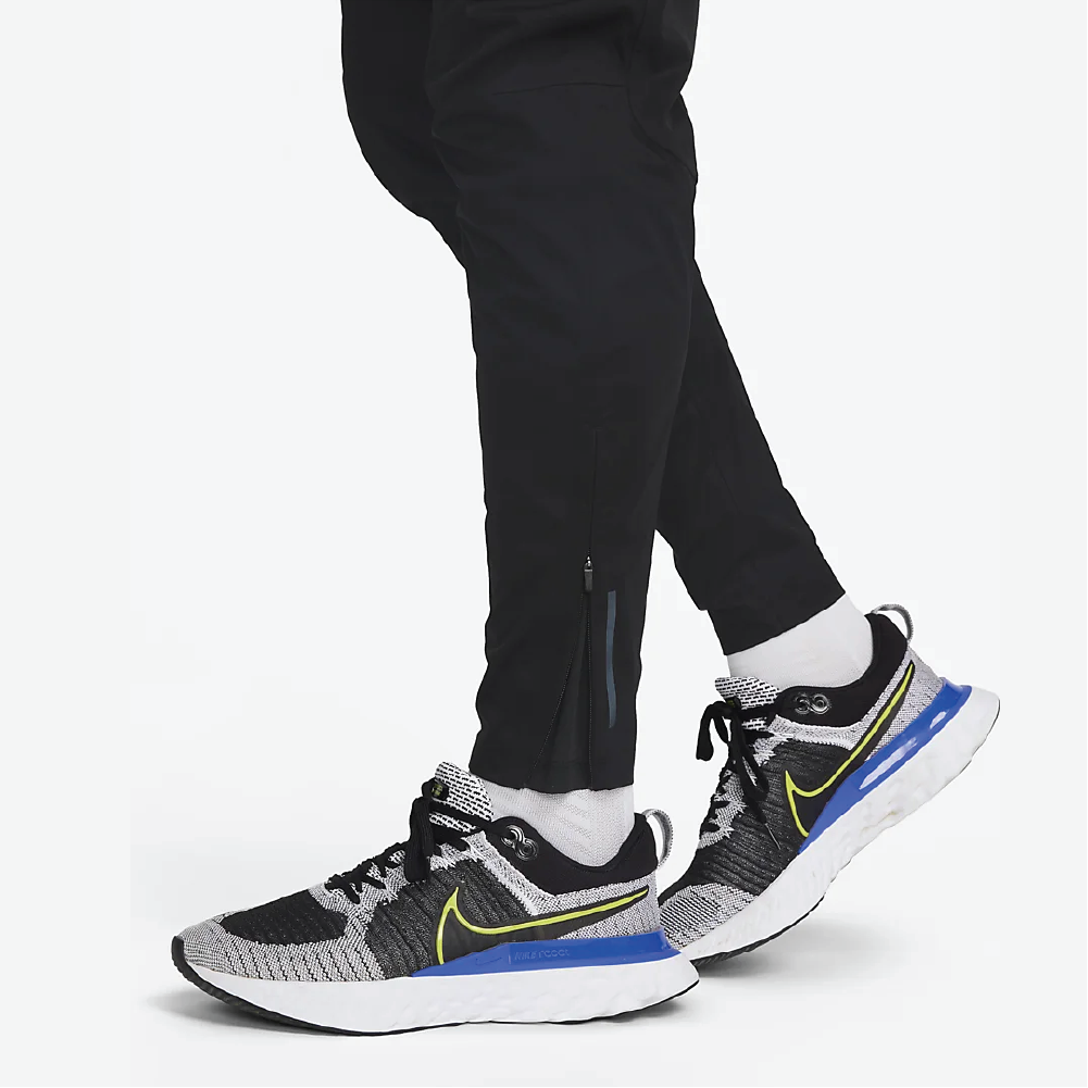 Nike Storm-FIT ADV Run Division_4